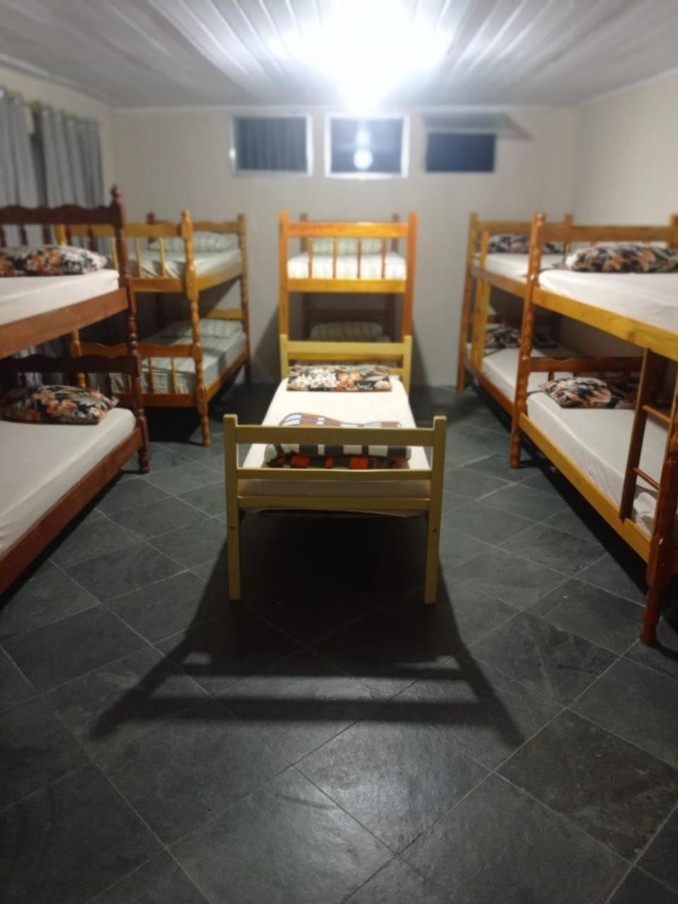 Pousada Videiras Santa Rita De Cassia Cachoeira Paulista Eksteriør billede